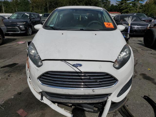 3FADP4EJ4KM155985 - 2019 FORD FIESTA SE WHITE photo 5