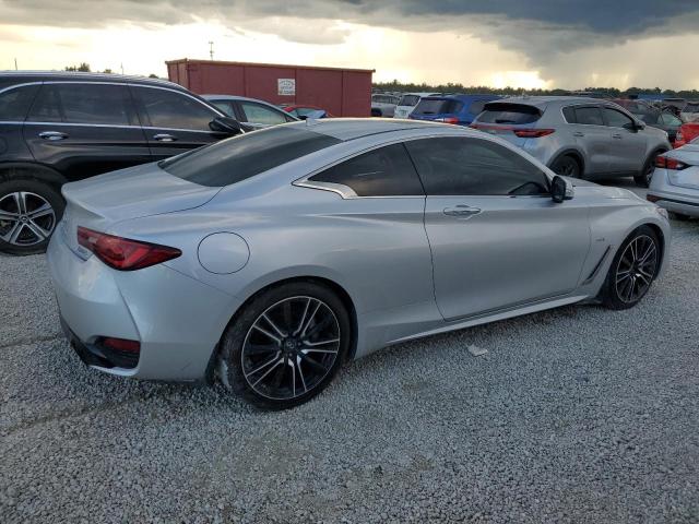 JN1EV7EK8JM343131 - 2018 INFINITI Q60 LUXE 300 SILVER photo 3