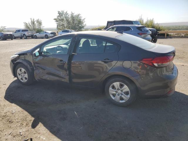 3KPFL4A7XJE178673 - 2018 KIA FORTE LX BROWN photo 2