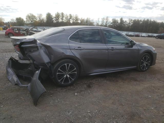 4T1B11HK8JU055044 - 2018 TOYOTA CAMRY L GRAY photo 3