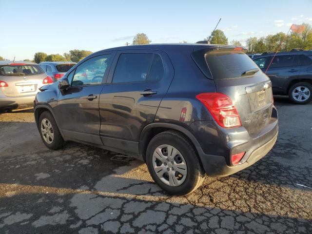 3GNCJKSB1JL244837 - 2018 CHEVROLET TRAX LS BLUE photo 2