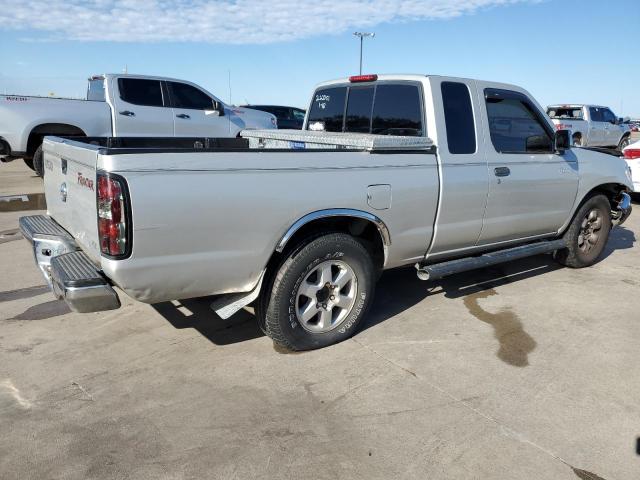 1N6DD26SXXC327117 - 1999 NISSAN FRONTIER KING CAB XE SILVER photo 3