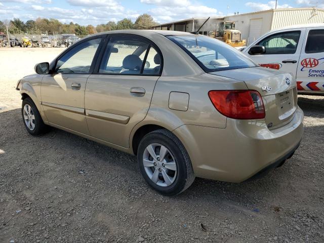 KNADH4A3XB6735379 - 2011 KIA RIO BASE GOLD photo 2