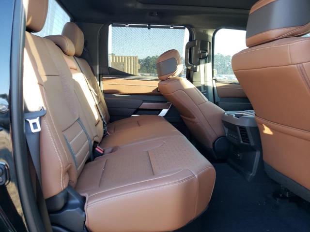 5TFMA5DB8RX179366 - 2024 TOYOTA TUNDRA CREWMAX PLATINUM შავი ფოტო 10