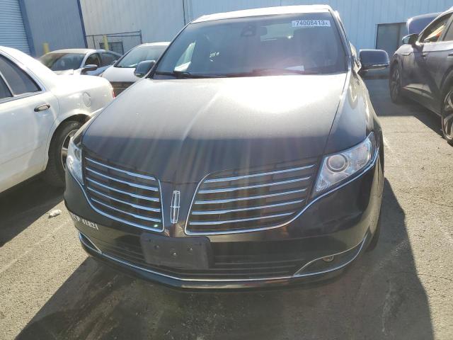 2LMHJ5NK0HBL01563 - 2017 LINCOLN MKT BLACK photo 5