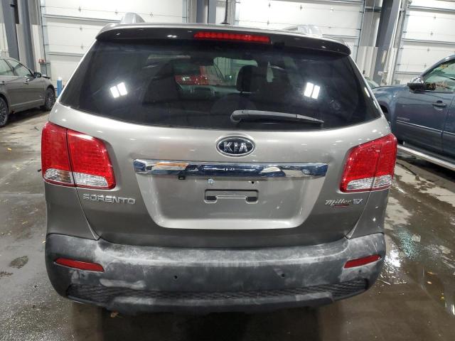 5XYKUCA18BG089979 - 2011 KIA SORENTO EX GRAY photo 6