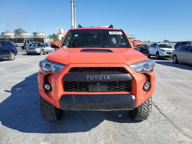 JTELU5JR0P6097490 - 2023 TOYOTA 4RUNNER SE ORANGE photo 5