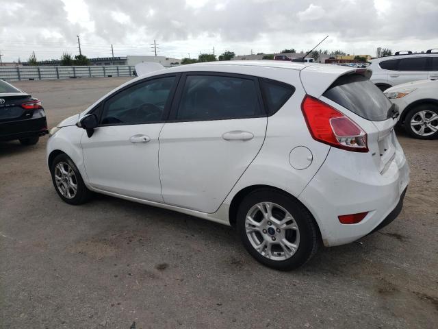 3FADP4EJ3FM172802 - 2015 FORD FIESTA SE WHITE photo 2