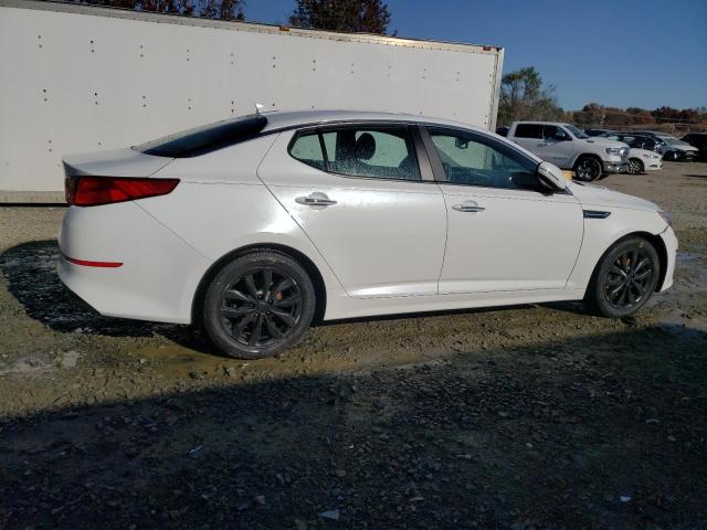 5XXGM4A72FG500755 - 2015 KIA OPTIMA LX WHITE photo 3