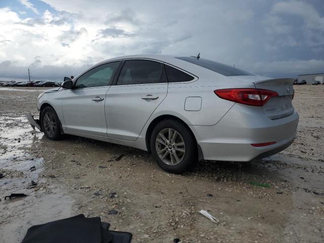 5NPE24AF3FH175381 - 2015 HYUNDAI SONATA SE SILVER photo 2