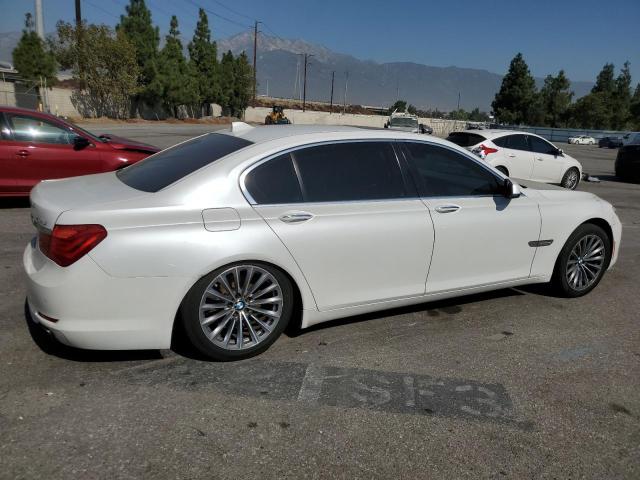 WBAKB4C55CC575826 - 2012 BMW 740 LI Blanc photo 3