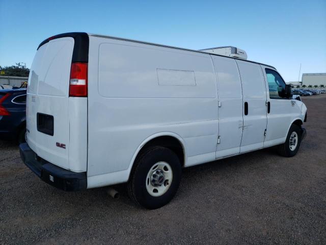 1GTW7BFF8H1141739 - 2017 GMC SAVANA G2500 WHITE photo 3