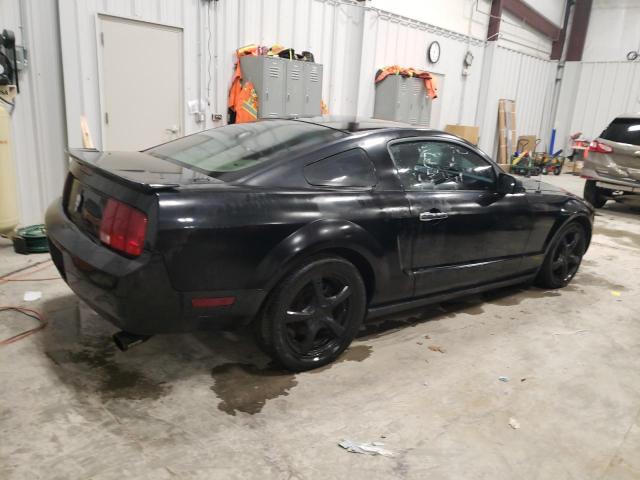 1ZVHT80N485179630 - 2008 FORD MUSTANG BLACK photo 3