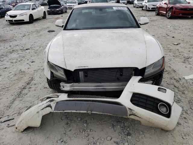 WAUDK78TX9A010462 - 2009 AUDI A5 QUATTRO WHITE photo 5