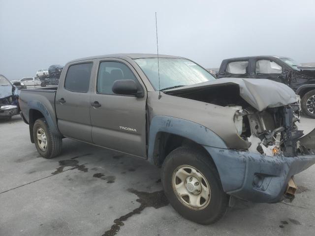 5TFJU4GNXCX013559 - 2012 TOYOTA TACOMA DOUBLE CAB PRERUNNER BROWN photo 4