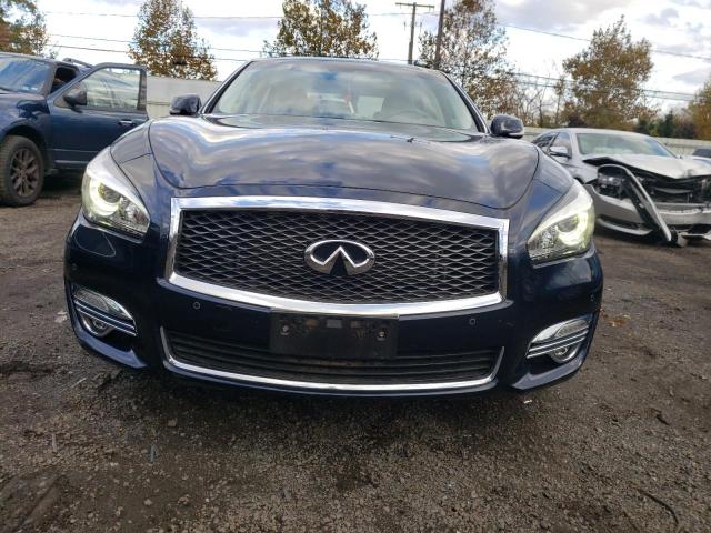 JN1BY1AR8JM220181 - 2018 INFINITI Q70 3.7 LUXE BLUE photo 5