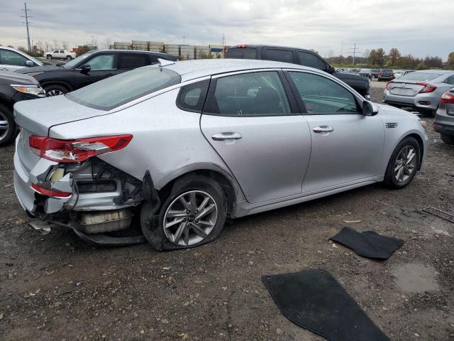 5XXGT4L36KG324025 - 2019 KIA OPTIMA LX SILVER photo 3