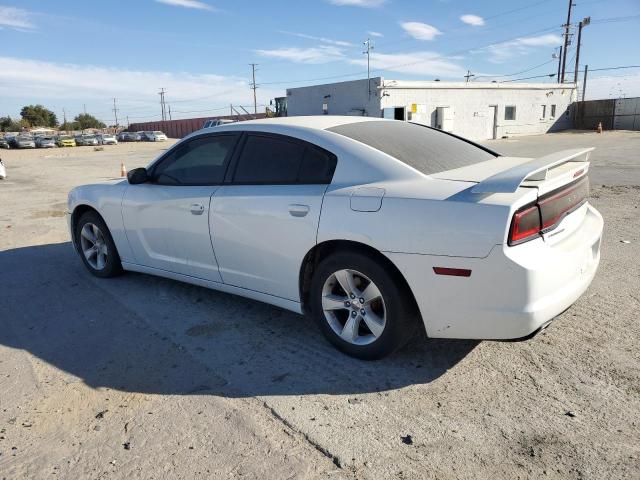 2C3CDXBG3EH309067 - 2014 DODGE CHARGER SE WHITE photo 2