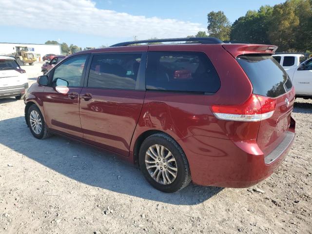 5TDYK3DC3BS140062 - 2011 TOYOTA SIENNA XLE MAROON photo 2