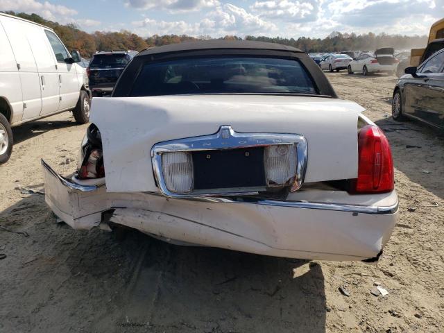 1LNHM81W9YY890791 - 2000 LINCOLN TOWN CAR EXECUTIVE WHITE photo 6