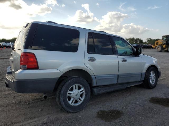 1FMPU16L64LB83852 - 2004 FORD EXPEDITION XLT GRAY photo 3
