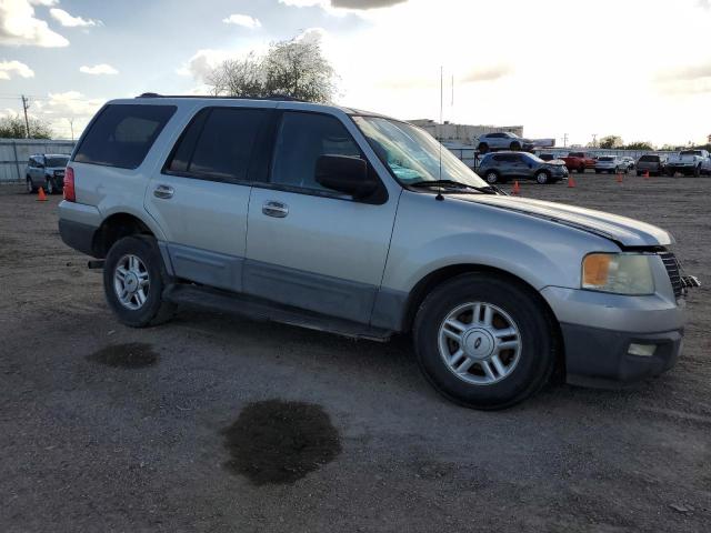 1FMPU16L64LB83852 - 2004 FORD EXPEDITION XLT GRAY photo 4