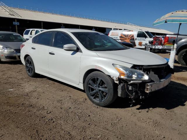 1N4AL3APXDN460743 - 2013 NISSAN ALTIMA 2.5 WHITE photo 4