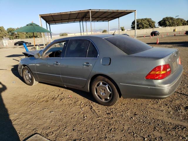 JTHBN30F520090599 - 2002 LEXUS LS 430 GREEN photo 2