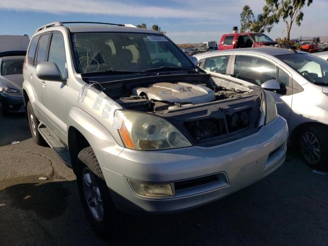 JTJBT20X340050886 - 2004 LEXUS GX 470 SILVER photo 4