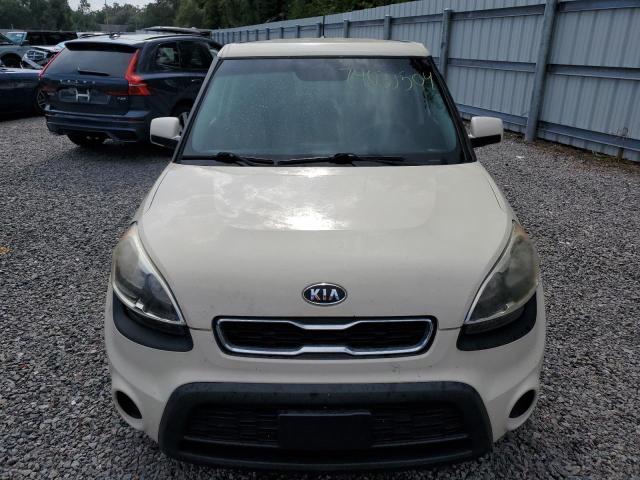 KNDJT2A50C7464502 - 2012 KIA SOUL BEIGE photo 5