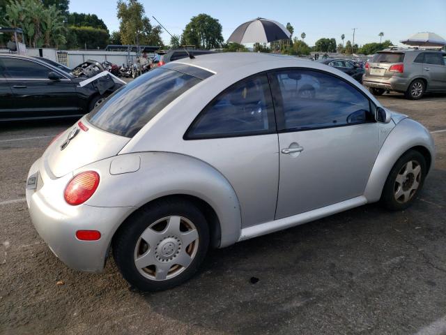 3VWDD21C61M468546 - 2001 VOLKSWAGEN NEW BEETLE GLX 银色 照片 3