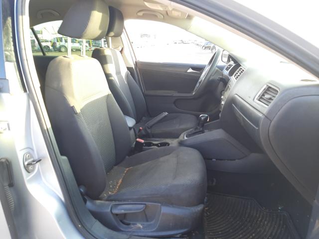 3VW2K7AJ2EM234385 - 2014 VOLKSWAGEN JETTA BASE 银色 照片 5