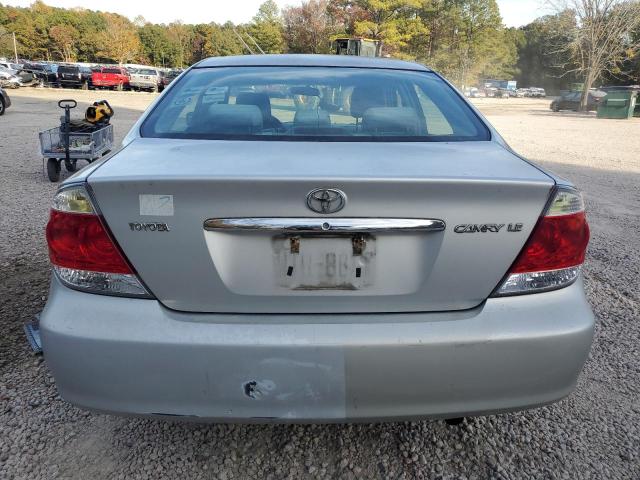 4T1BE32K95U542400 - 2005 TOYOTA CAMRY LE WHITE photo 6