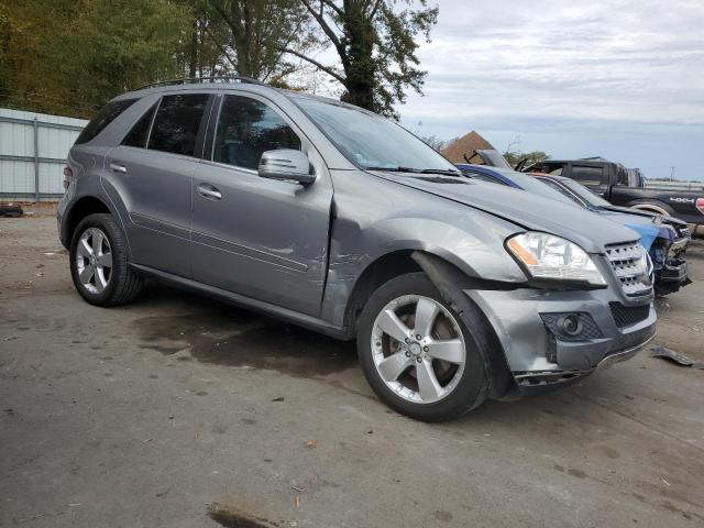 4JGBB8GB8BA746732 - 2011 MERCEDES-BENZ ML 350 4MATIC SILVER photo 4