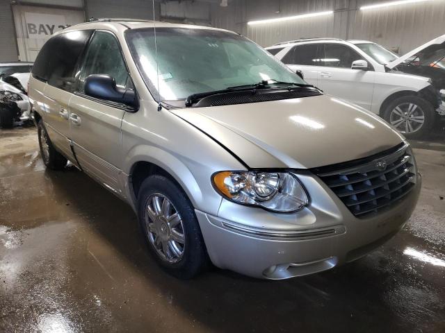 2C8GP64L95R275816 - 2005 CHRYSLER TOWN & COU LIMITED BEIGE photo 4