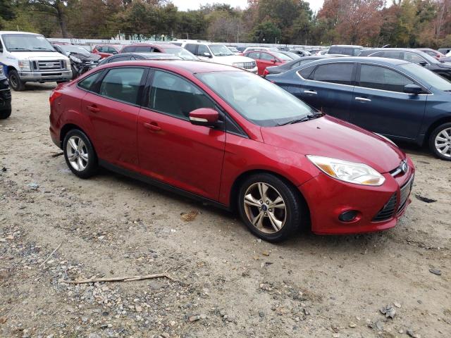 1FADP3F21EL215633 - 2014 FORD FOCUS SE RED photo 4