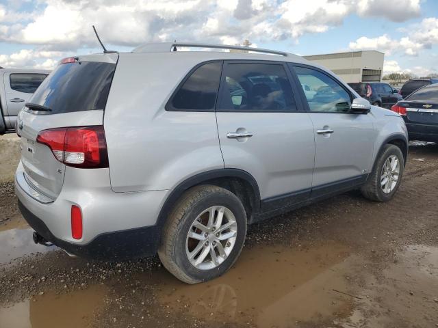 5XYKTDA76FG623080 - 2015 KIA SORENTO LX SILVER photo 3