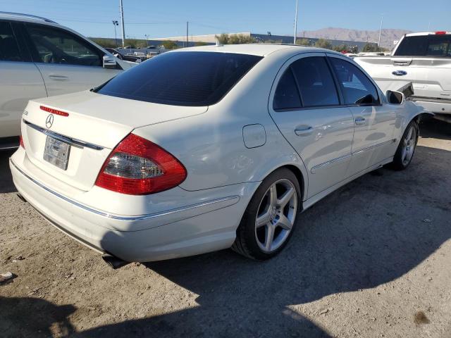 WDBUF56X59B421794 - 2009 MERCEDES-BENZ E 350 WHITE photo 3