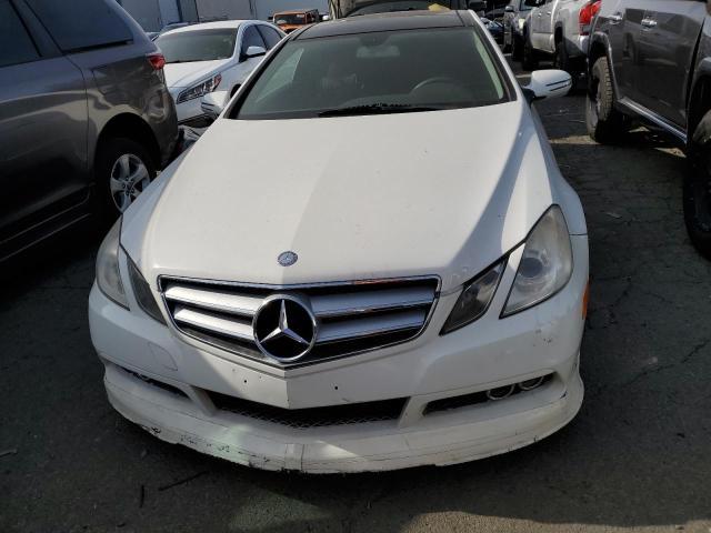 WDDKJ5GB6AF014127 - 2010 MERCEDES-BENZ E 350 WHITE photo 5