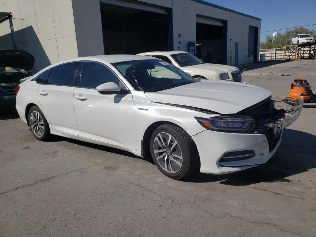 1HGCV3F1XKA000389 - 2019 HONDA ACCORD HYBRID WHITE photo 4