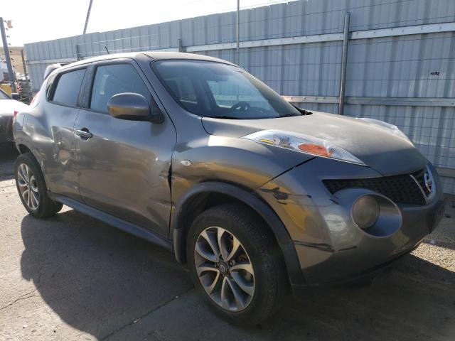 JN8AF5MV1DT212162 - 2013 NISSAN JUKE S GRAY photo 4