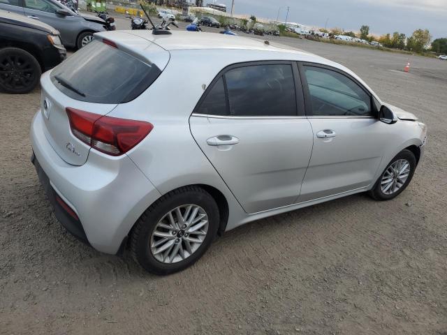 3KPA35AB8JE017484 - 2018 KIA RIO EX SILVER photo 3