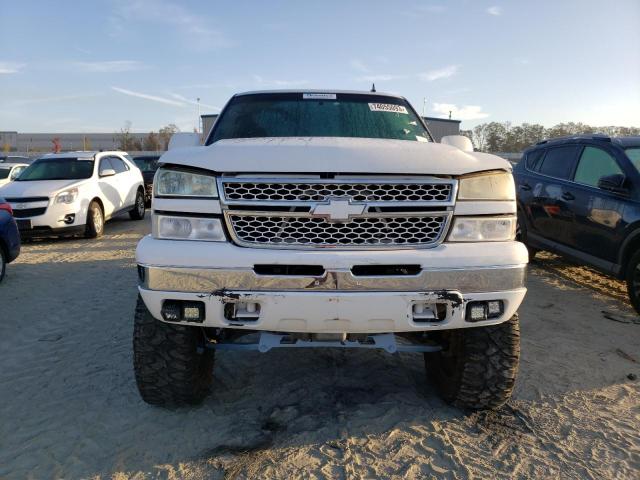 2GCEK13ZX71114506 - 2007 CHEVROLET SILVERADO K1500 CLASSIC CREW CAB WHITE photo 5