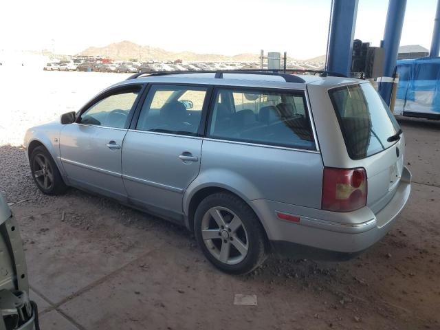 WVWWH63B44E003236 - 2004 VOLKSWAGEN PASSAT GLX Gümüş foto 2