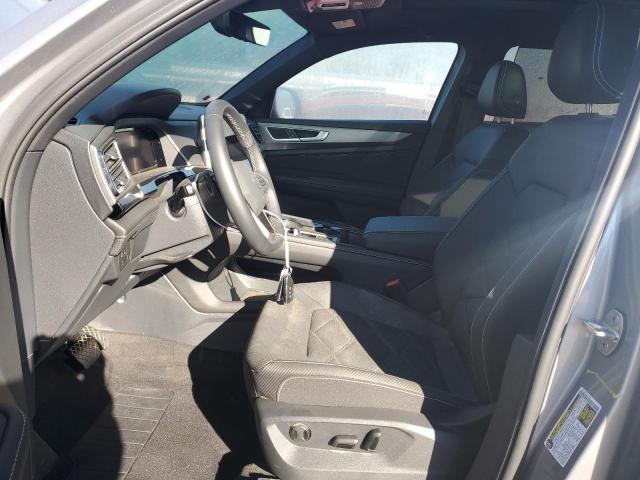 1V2JE2CA4RC250065 - 2024 VOLKSWAGEN ATLAS CROS SE Сірий фото 7