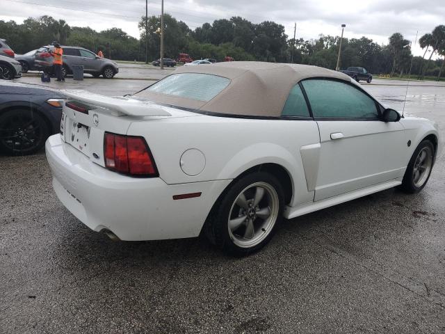 1FAFP45X84F140857 - 2004 FORD MUSTANG GT WHITE photo 3