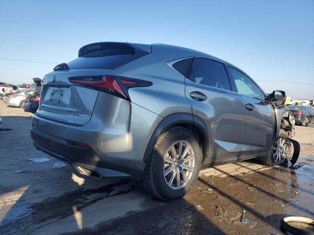 JTJBARBZ4J2175229 - 2018 LEXUS NX 300 BASE 银色 照片 3