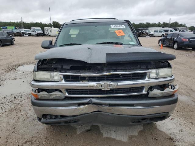 3GNEC16T61G238332 - 2001 CHEVROLET SUBURBAN C1500 GRAY photo 5