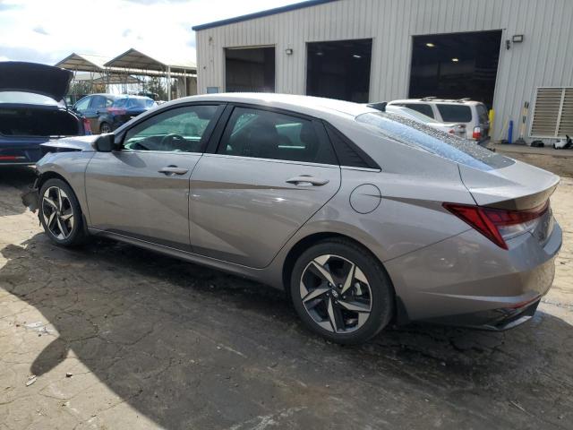 KMHLP4AG2PU403827 - 2023 HYUNDAI ELANTRA LIMITED SILVER photo 2