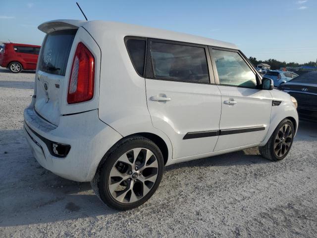 KNDJT2A66D7585352 - 2013 KIA SOUL + WHITE photo 3